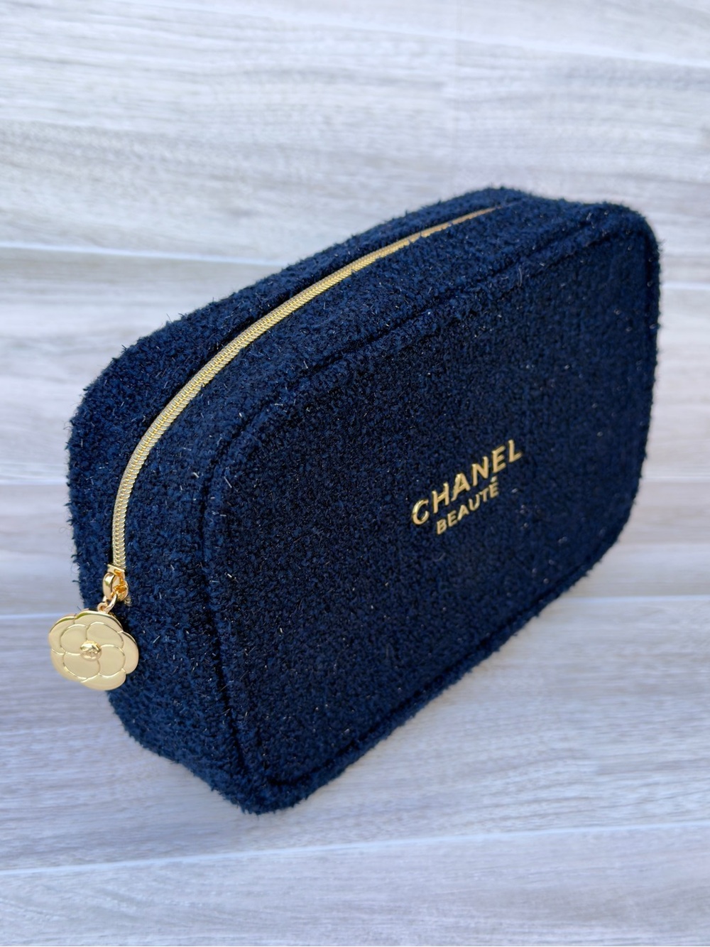 CHANEL Beauté Navy Tweed Cosmetic Makeup Bag Gold Camellia Zip Pouch
